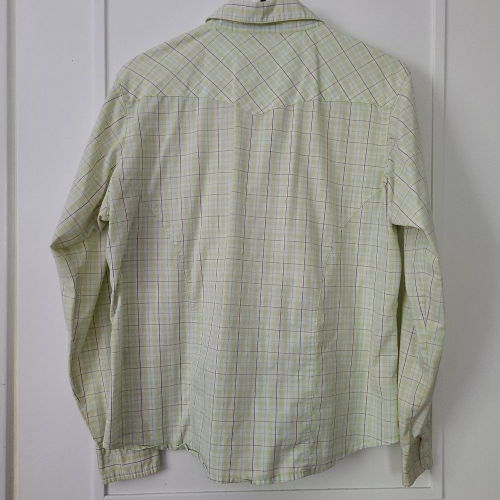 AURA Wrangler Plaid Button Down Top Large - Picture 6 of 8